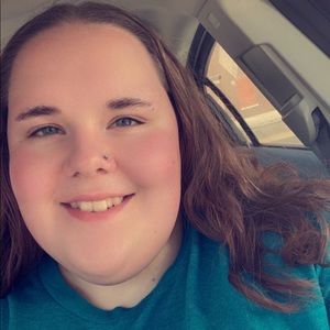 Meet your Posher, Abigail